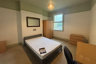 3 bed flat, Abingdon Road GFF, North Hill, Plymouth, PL46HY - Image 5
